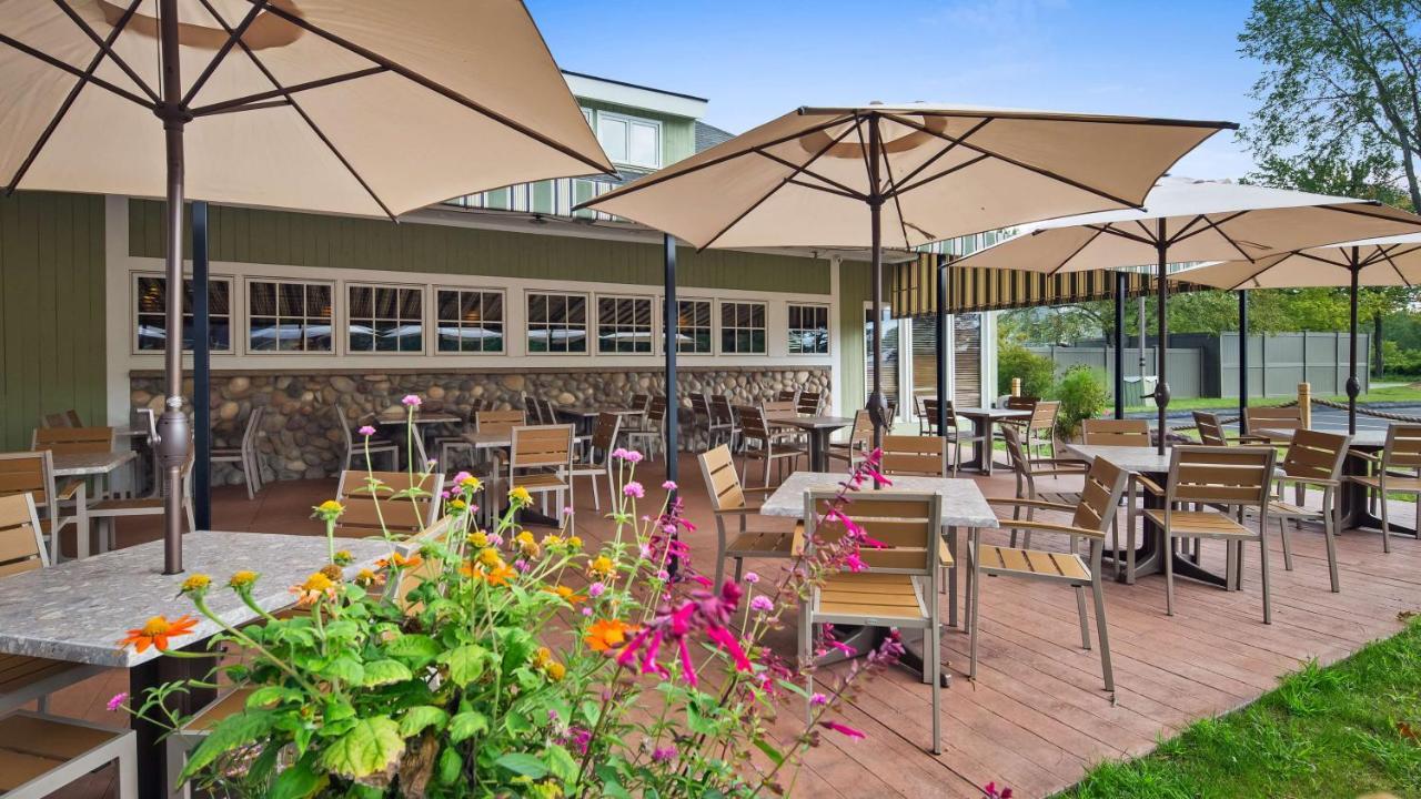 Best Western Plus Windjammer Inn & Conference Center Burlington Esterno foto