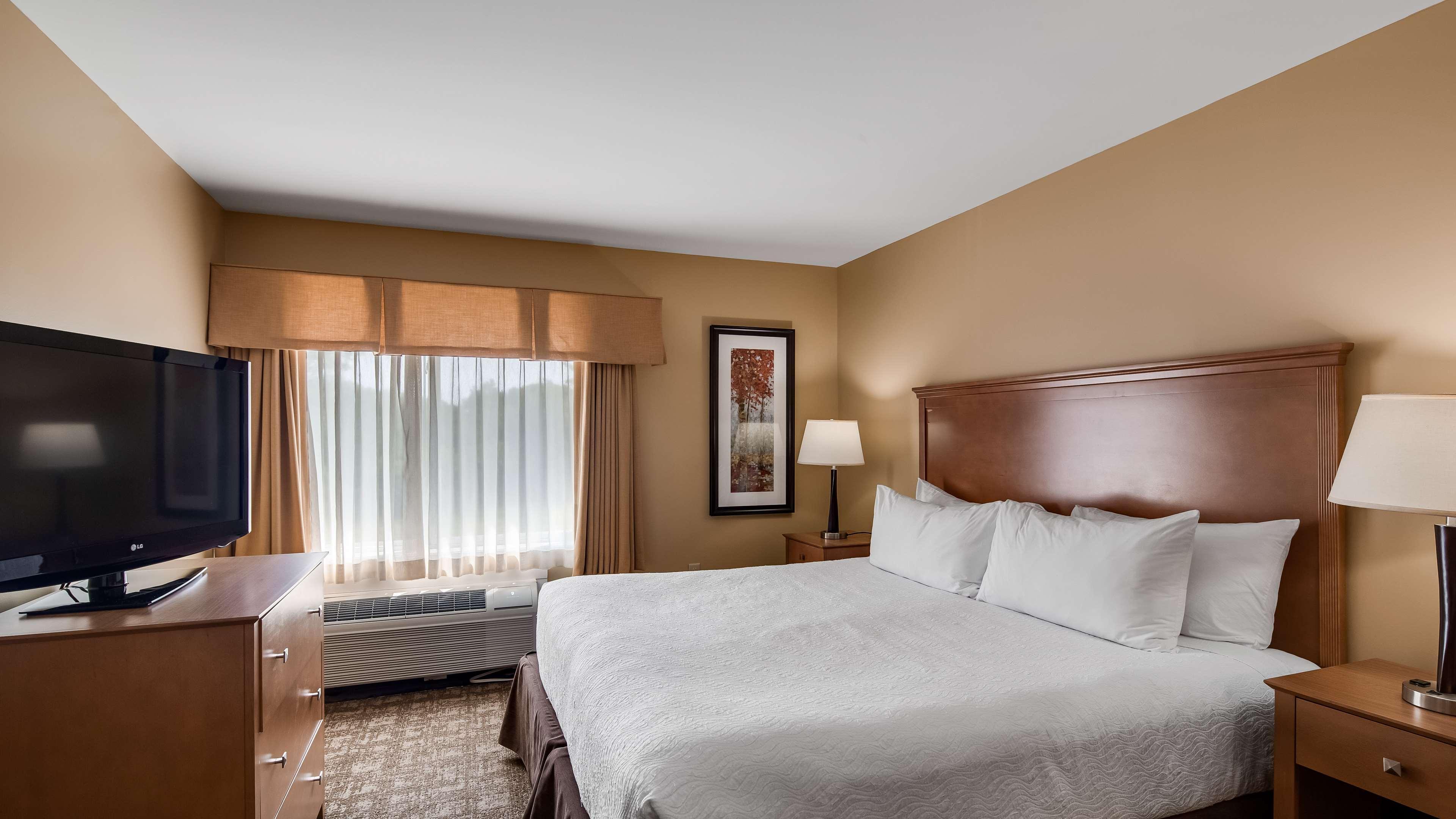 Best Western Plus Windjammer Inn & Conference Center Burlington Esterno foto