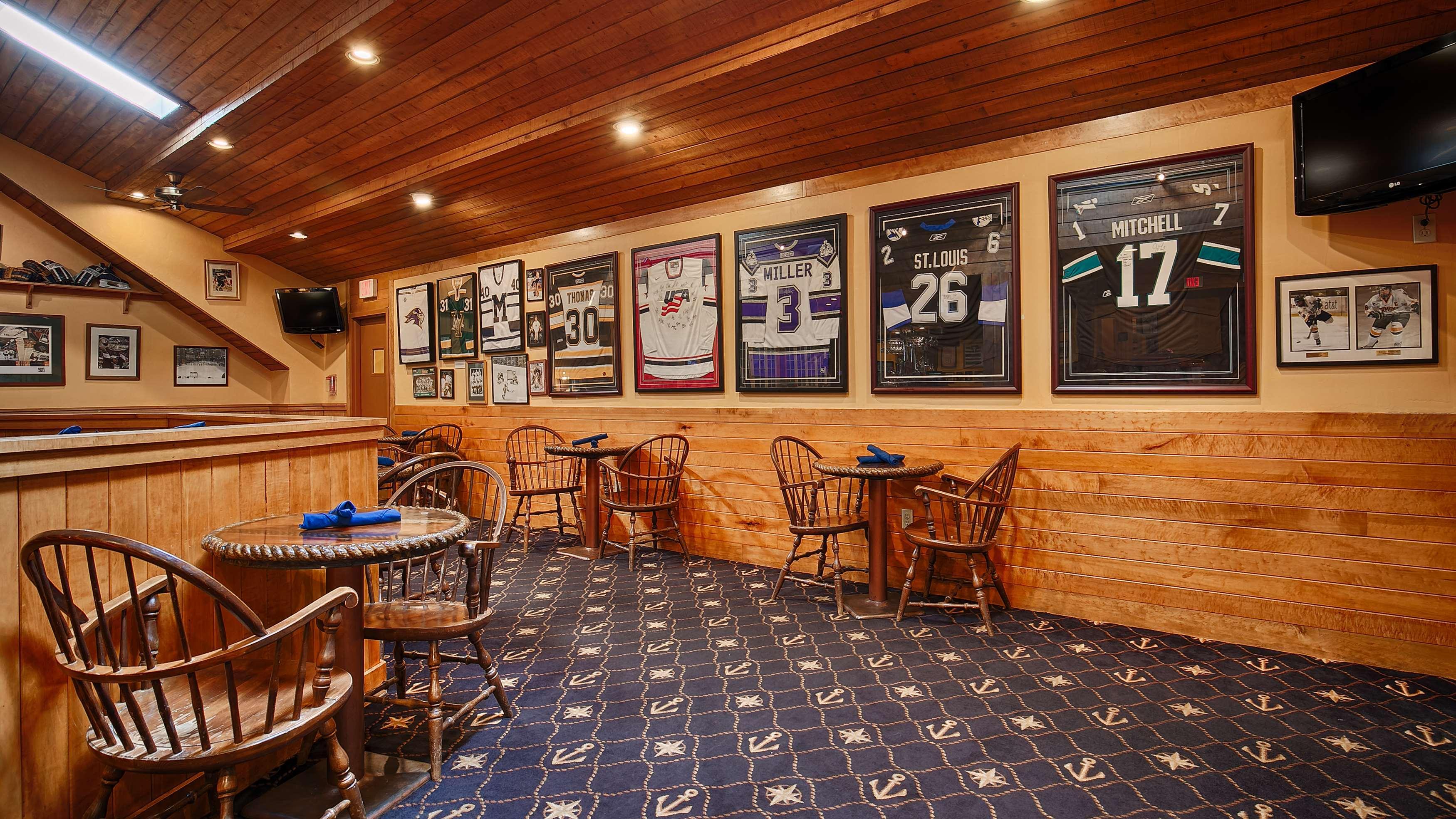 Best Western Plus Windjammer Inn & Conference Center Burlington Esterno foto