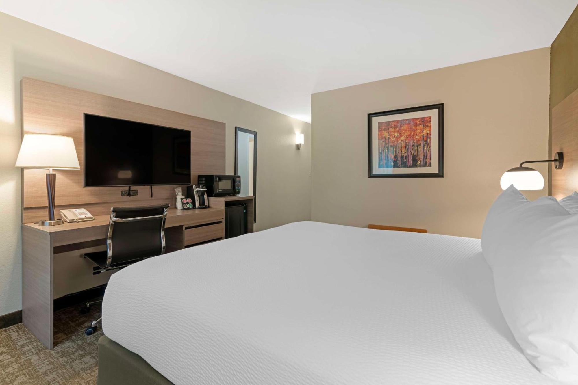 Best Western Plus Windjammer Inn & Conference Center Burlington Esterno foto