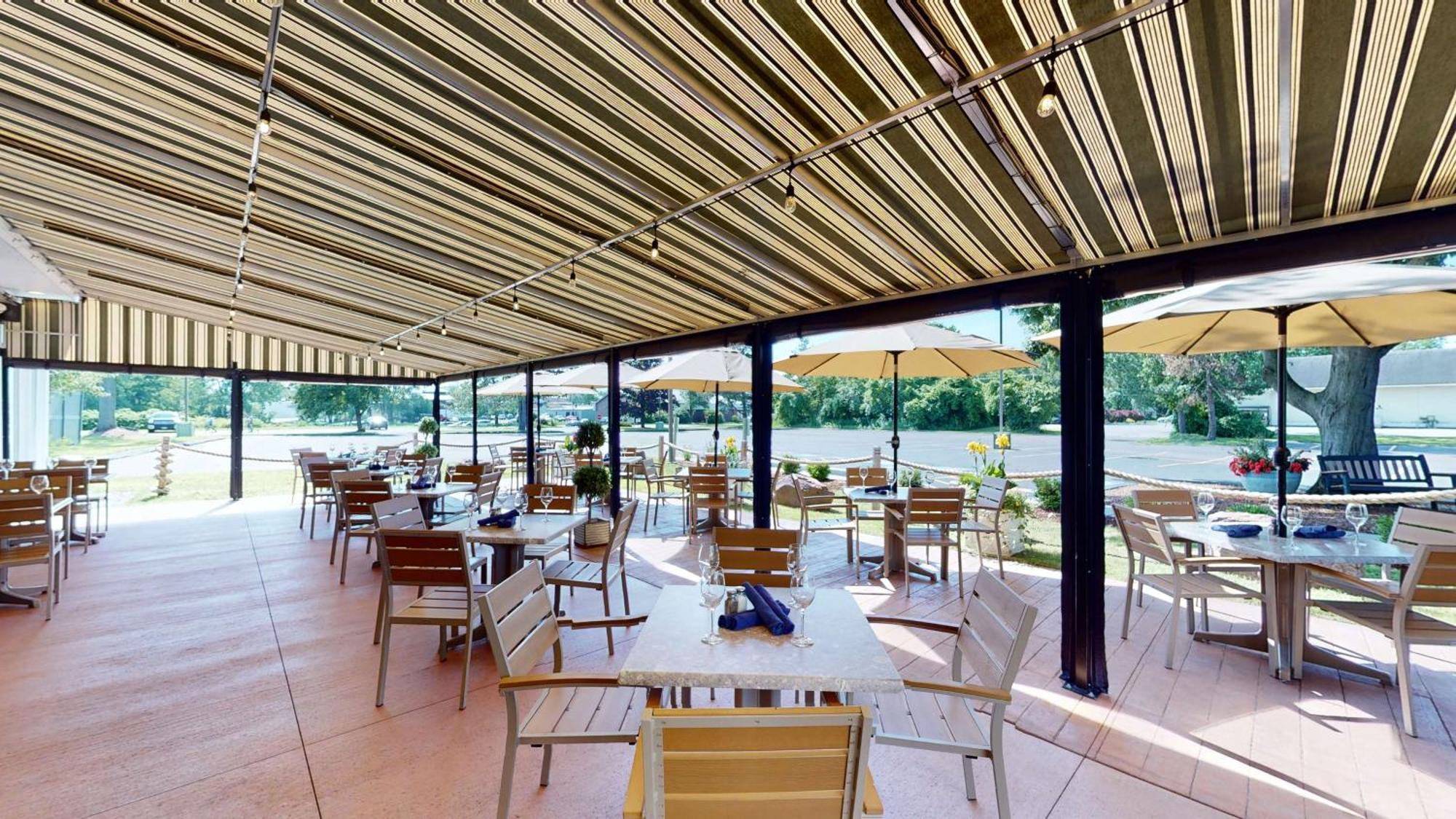 Best Western Plus Windjammer Inn & Conference Center Burlington Esterno foto