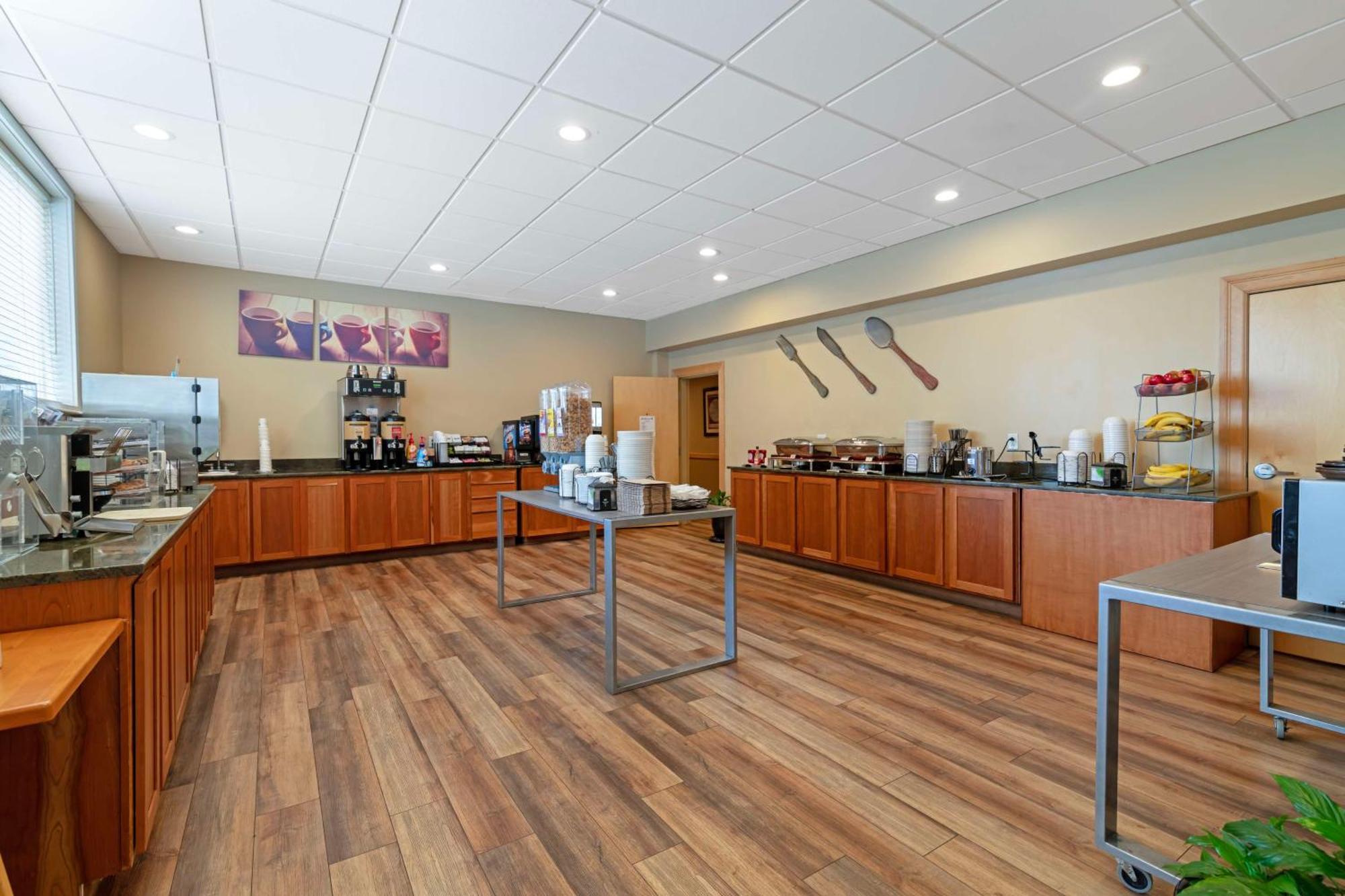 Best Western Plus Windjammer Inn & Conference Center Burlington Esterno foto