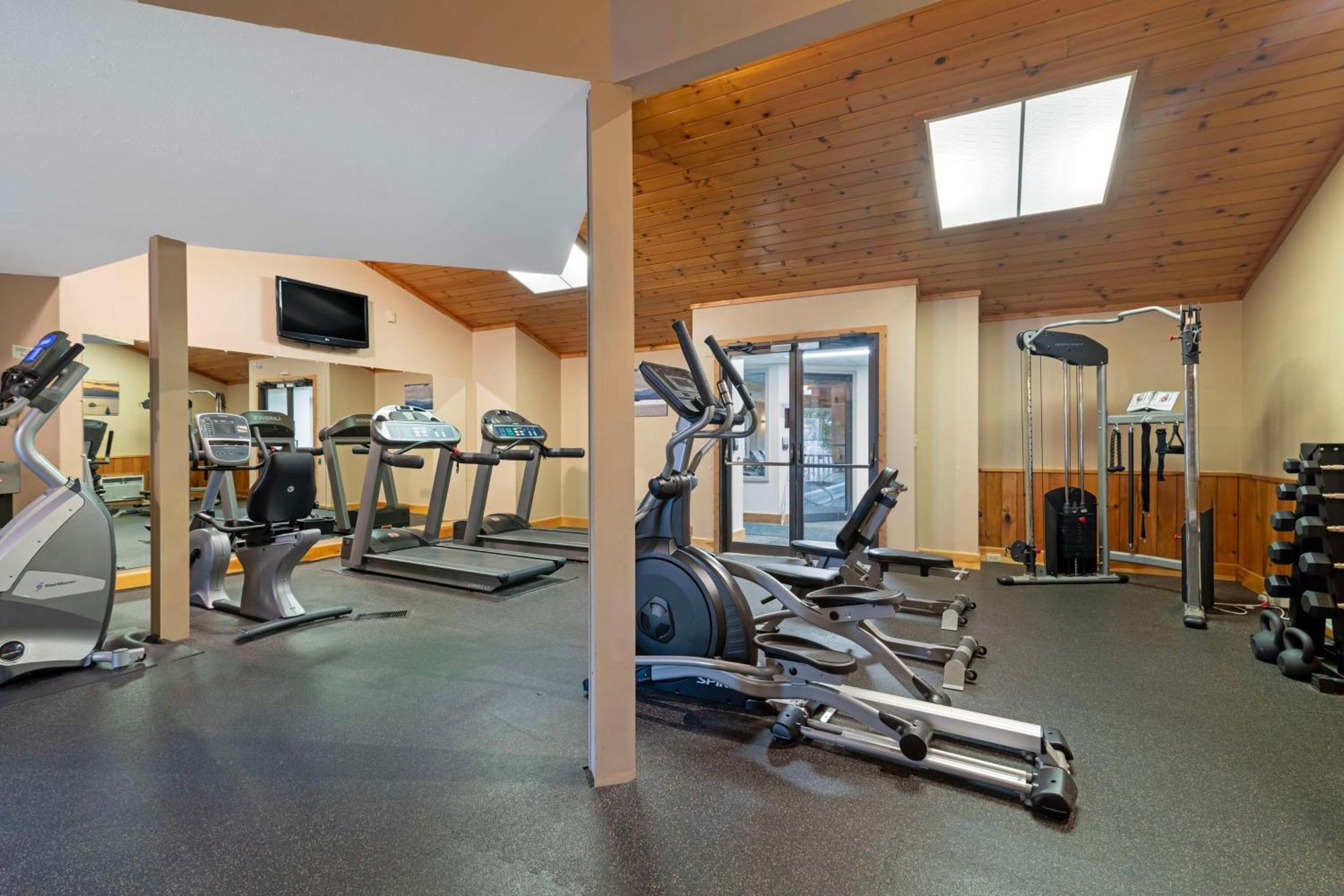 Best Western Plus Windjammer Inn & Conference Center Burlington Esterno foto